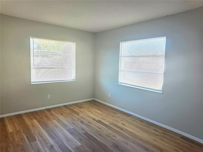 Building Photo - 1770 Elm Dr
