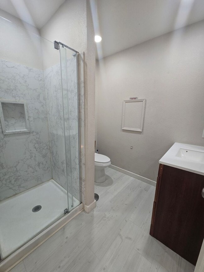 Building Photo - 2055 6th St