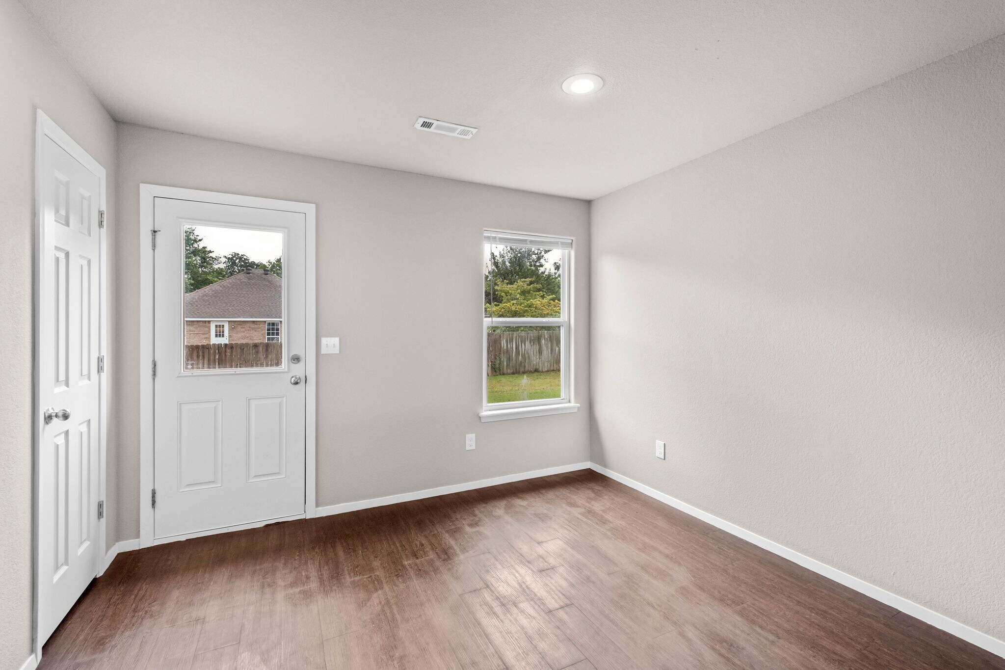 Building Photo - 1388 S Spritz Dr