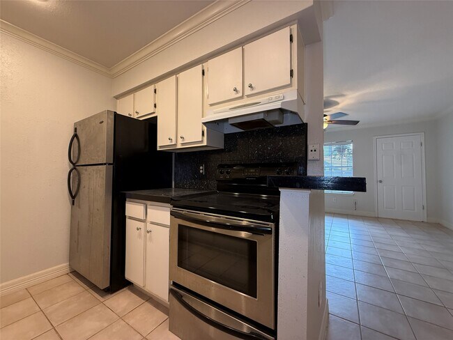 Building Photo - 2250 Bering Dr