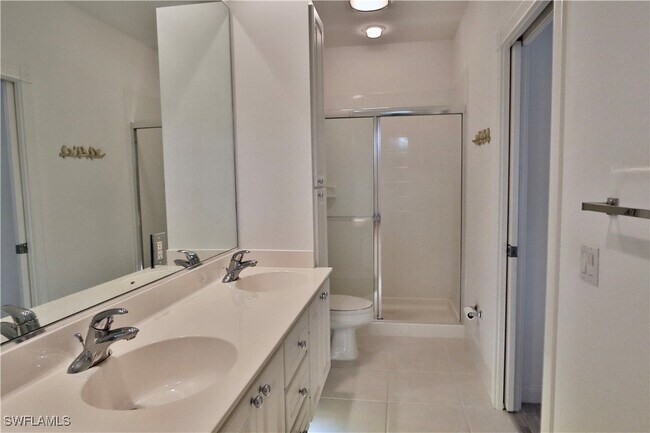 Building Photo - 6182 Towncenter Cir