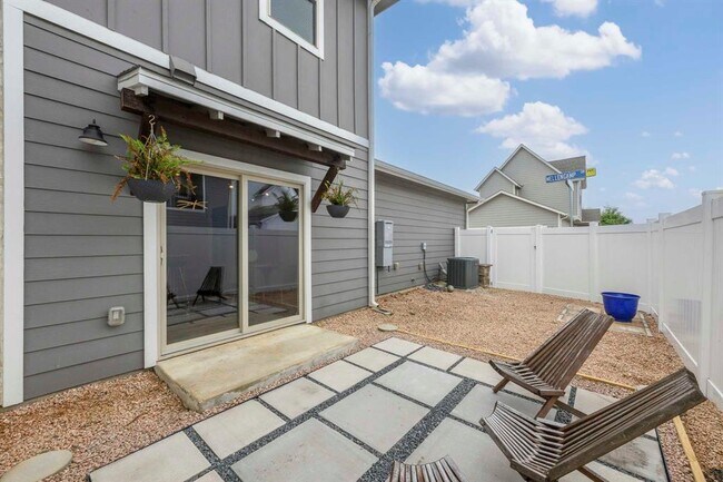 Building Photo - 8013 Mellencamp Dr