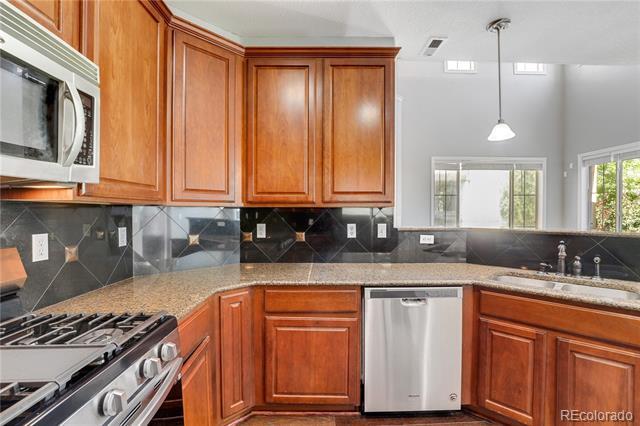 Building Photo - 10096 Bluffmont Ln