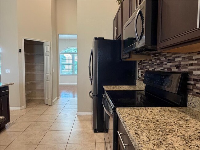 Building Photo - 10237 Facet Ct