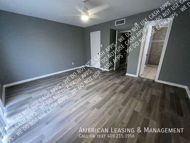 Building Photo - 8205 Heartfield Ln