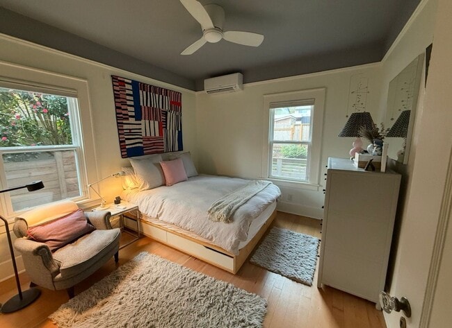 Building Photo - Beacon Hill Home