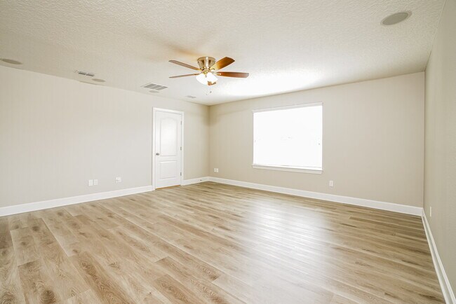 Building Photo - 4391 Song Sparrow Dr