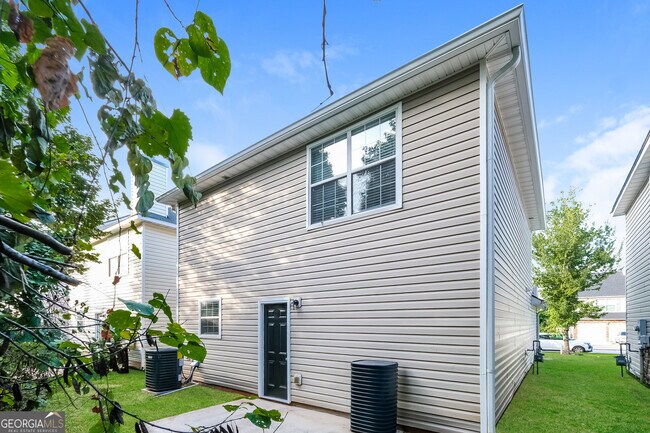 Building Photo - 305 Barshay Dr