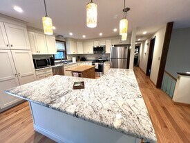 Building Photo - 215 Macktown Rd