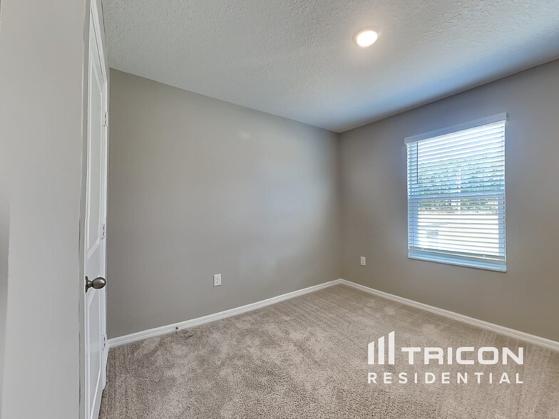 Building Photo - 29350 Fedora Cir