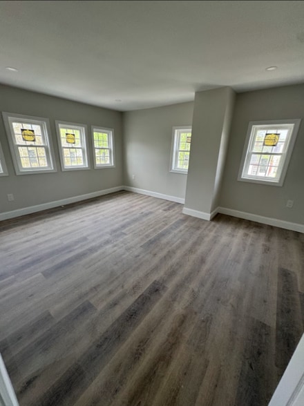 Building Photo - 510 Main St