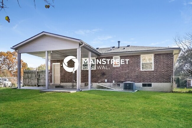 Building Photo - 5611 Archtree Pl