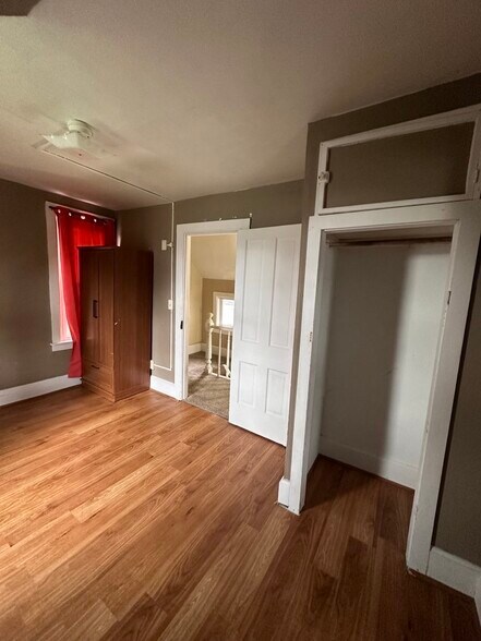 Building Photo - 208 N Cleveland St