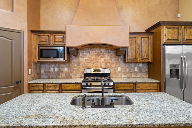 Building Photo - 3950 Agua De Vida Dr
