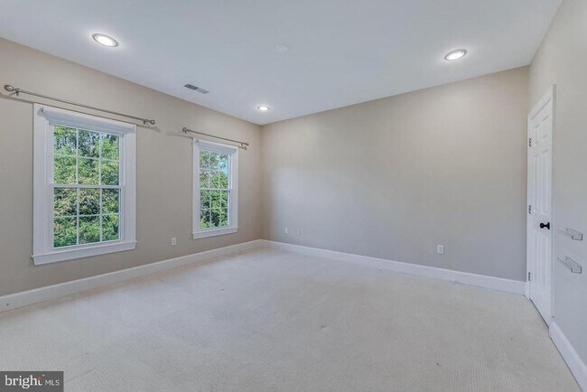 Building Photo - 615 Nalls Farm Way