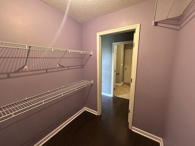 Building Photo - 504 Short St