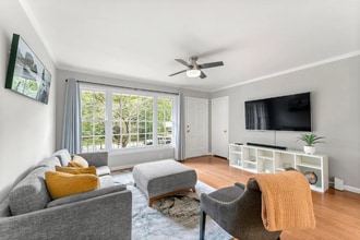 Building Photo - 2894 Concord Dr