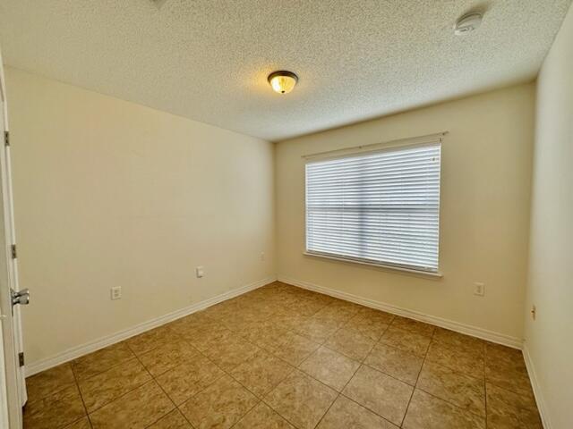 Building Photo - 8347 Tavira St