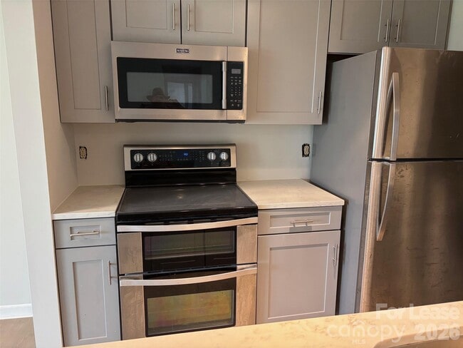 Building Photo - 11029 Harrowfield Rd