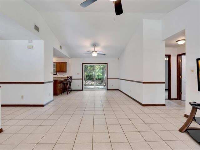 Building Photo - 2216 Tuscavilla Rd