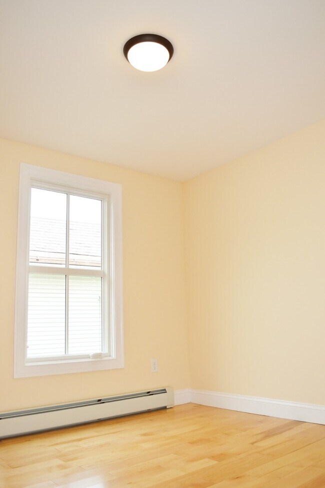 Building Photo - 277/279 North Street