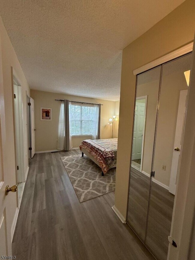 Building Photo - 1902 Bayley Ct