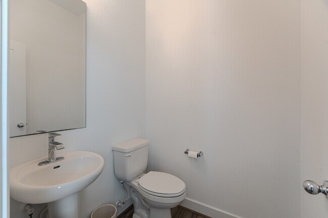 Building Photo - 18736 Centro Main St