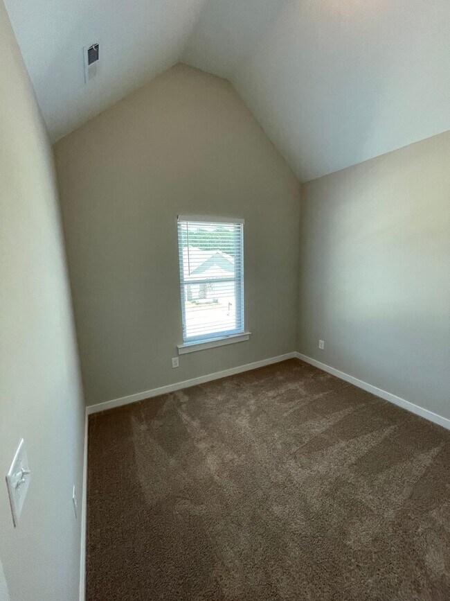 Building Photo - Home for Rent in Cullman, AL!! Available t...