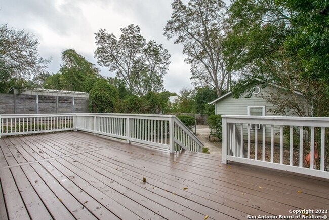 Building Photo - 4-BEDROOM IN ALAMO HEIGHTS