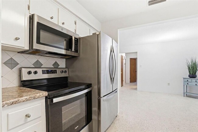 Building Photo - 2930 80th St N