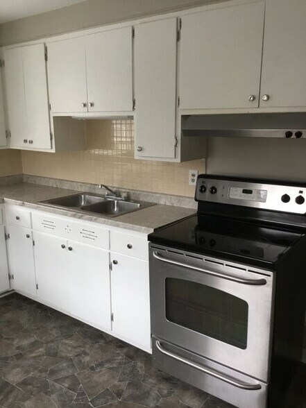 Building Photo - 1517 Greenwood Ave