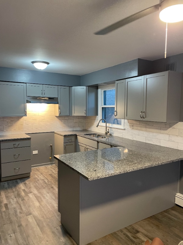 Building Photo - 1612 Memorial Dr