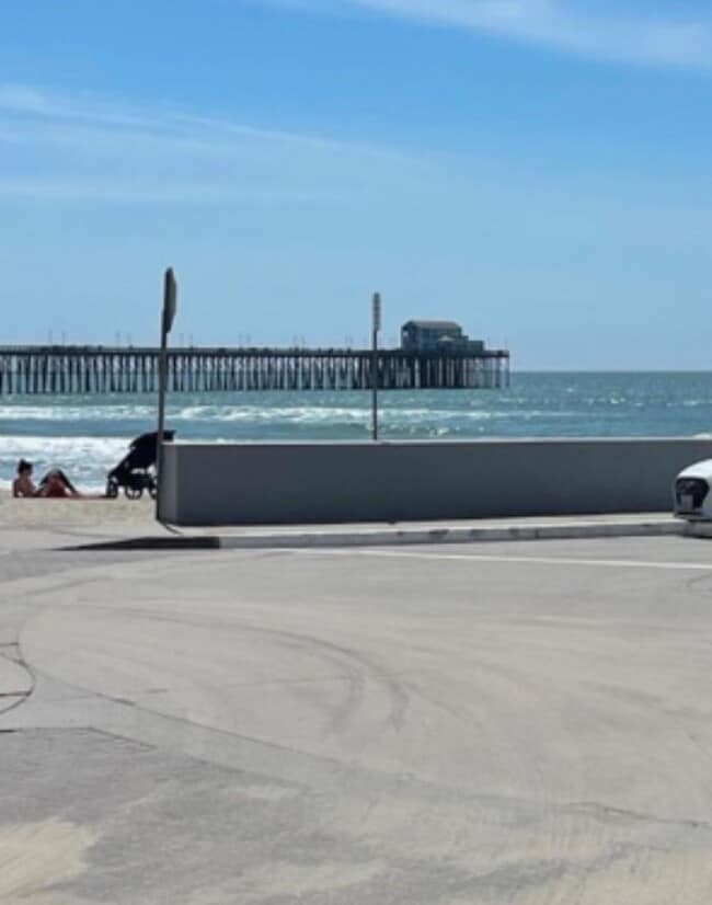 Building Photo - 609 Sunset Dr