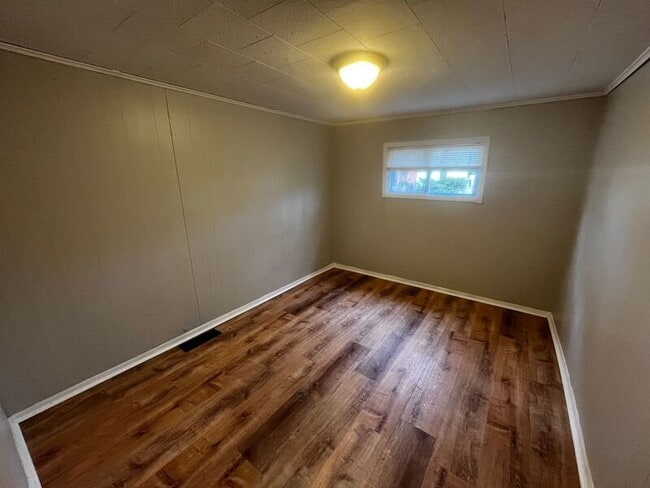 Building Photo - 14 Beechwood St