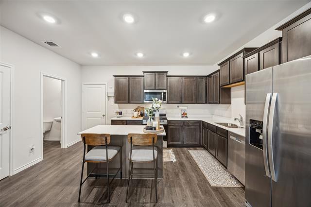 Building Photo - 2141 Buffalo Hill Dr