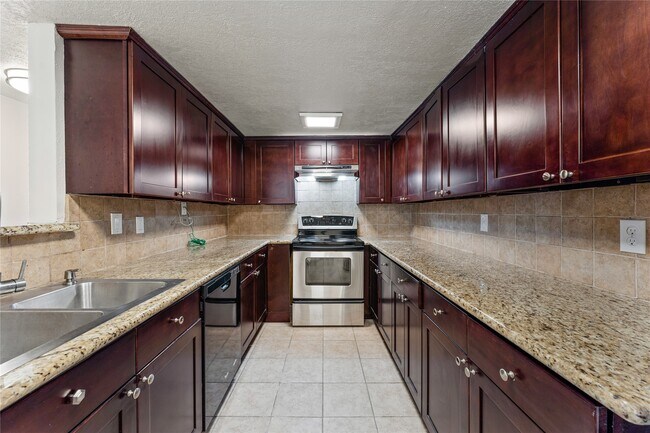 Building Photo - 12633 Memorial Dr