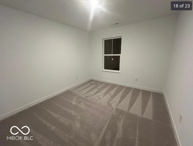 Building Photo - 729 Felix Dr