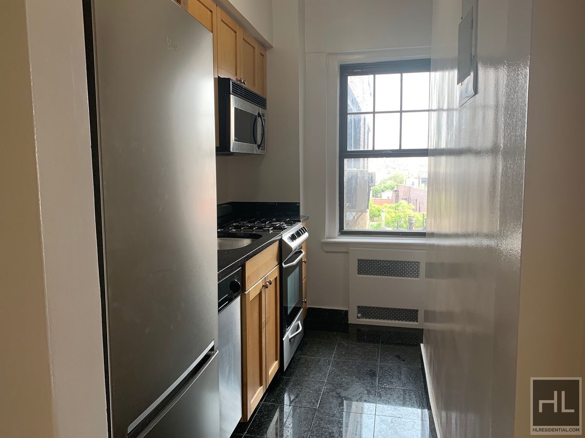 Building Photo - Christopher Street