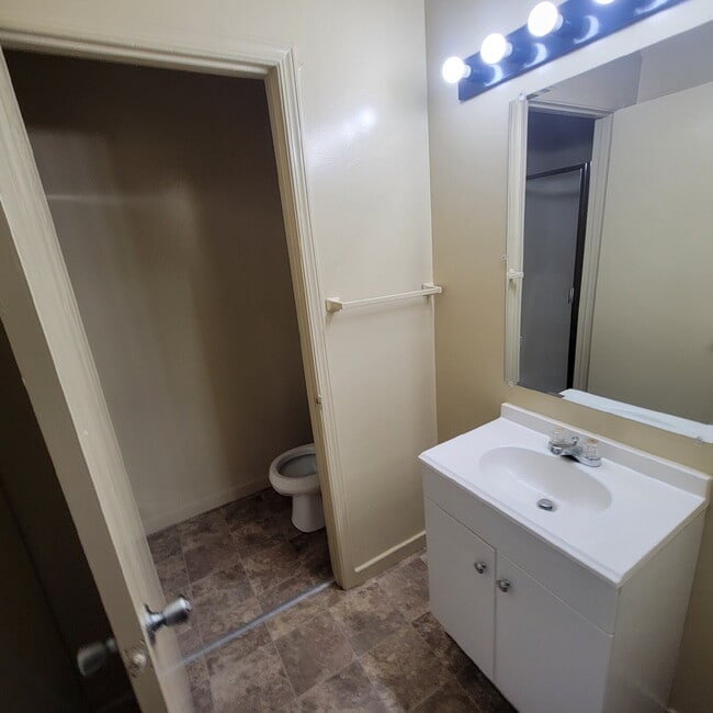 Building Photo - Brightwood 3BR/2BA House w/Attached Garage!