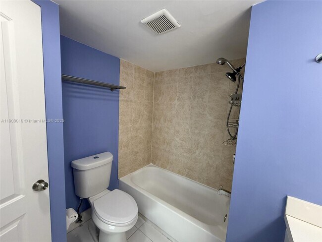 Building Photo - 3703 NE 166th St