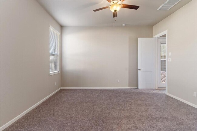 Building Photo - 4207 Maple Glen Dr