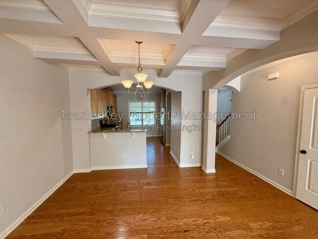 Building Photo - 533 Matheson Place