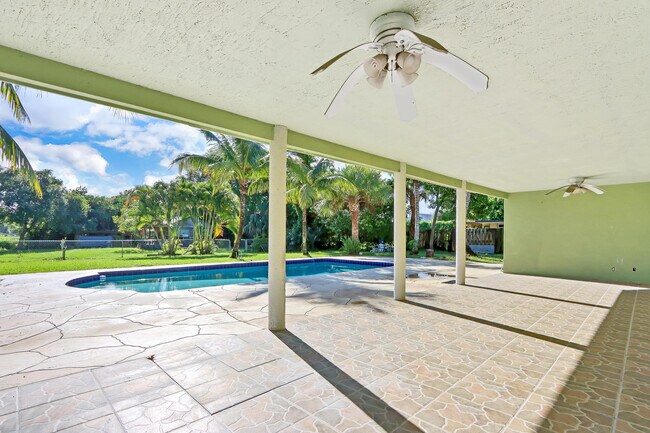 Building Photo - 11074 Monet Woods Rd