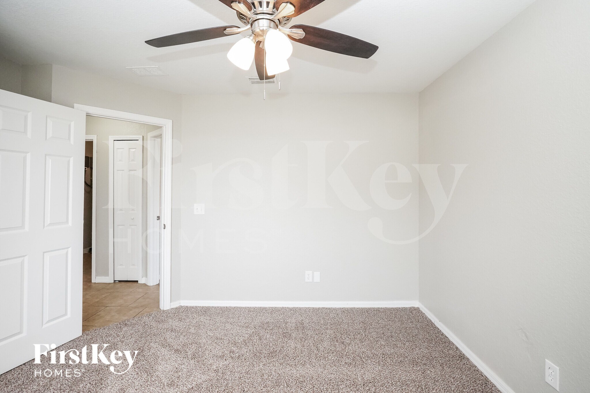 Building Photo - 211 Grouper Ct