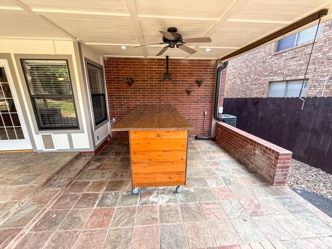 Building Photo - 3423 Maitland