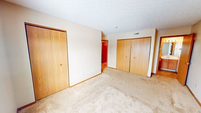 Building Photo - 5399 Cypress Chase