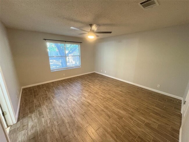 Building Photo - 9617 Copper Creek Dr