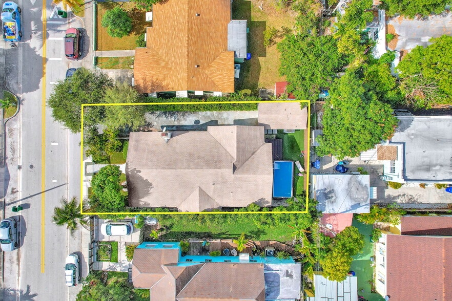 Building Photo - 37 NW 47th St