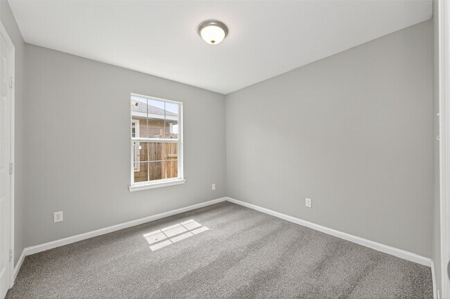 Building Photo - 7511 Dyer St