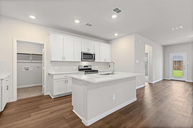 Building Photo - 505 Cottage Wood Dr